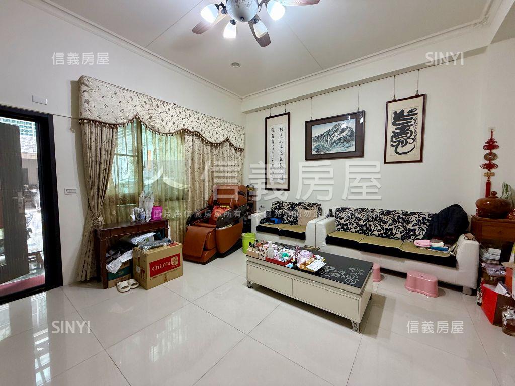 北屯佑崧４套房雙車別墅房屋室內格局與周邊環境