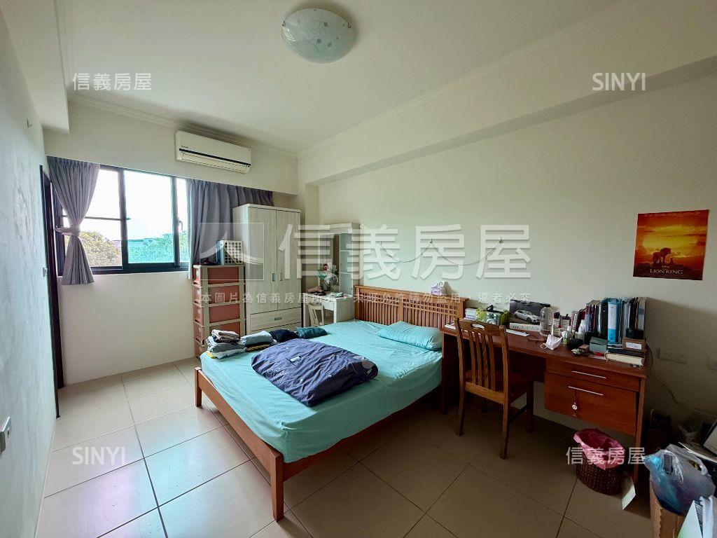 北屯佑崧４套房雙車別墅房屋室內格局與周邊環境