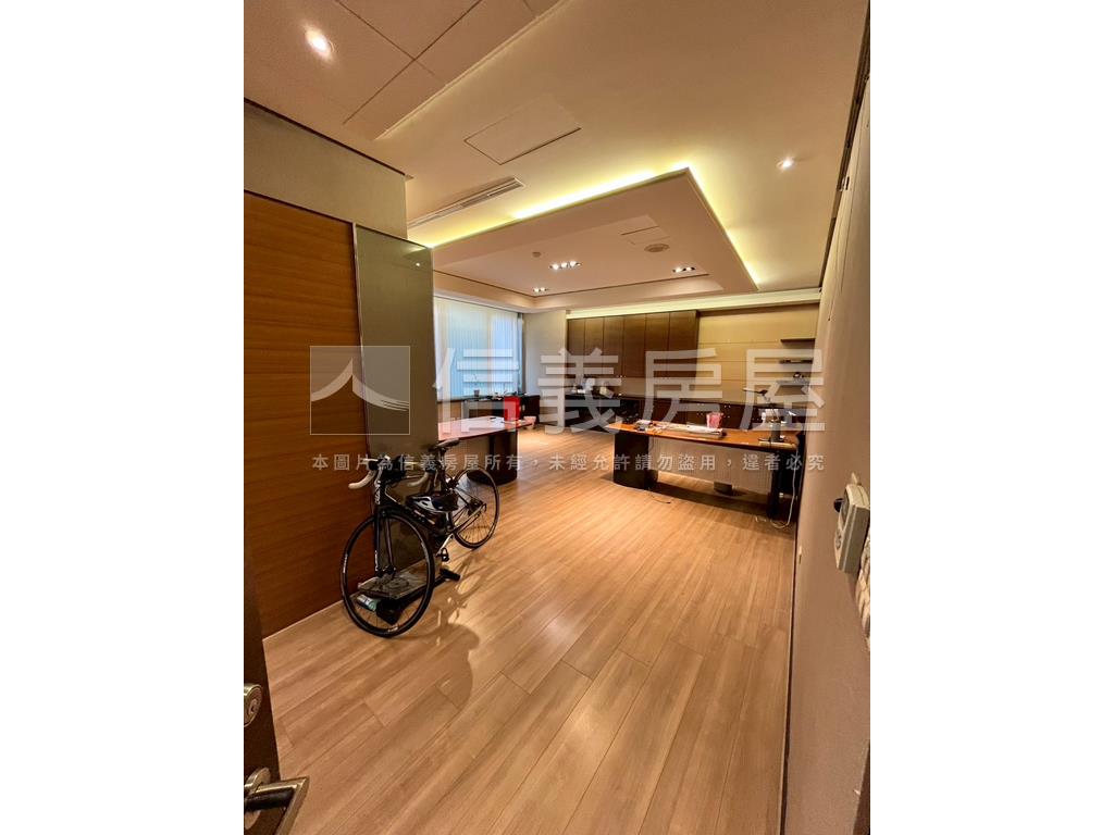 近未來捷運站藝文特區商辦房屋室內格局與周邊環境