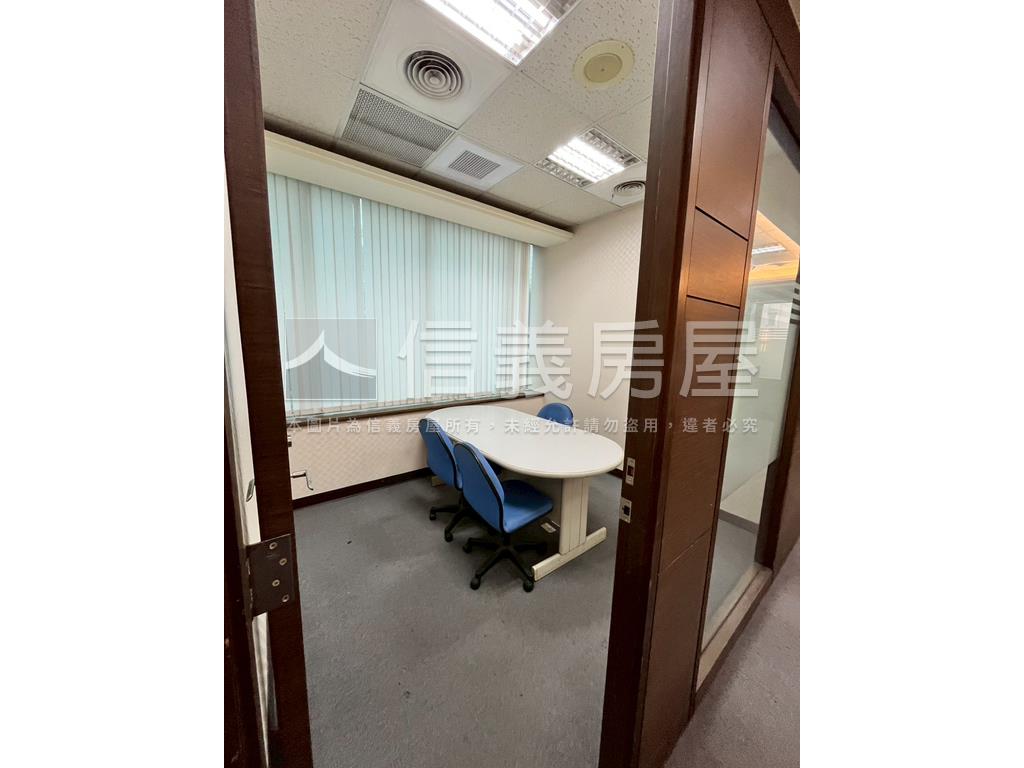 近未來捷運站藝文特區商辦房屋室內格局與周邊環境