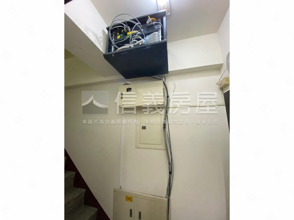 崑科大旁明日之星收租學苑房屋室內格局與周邊環境