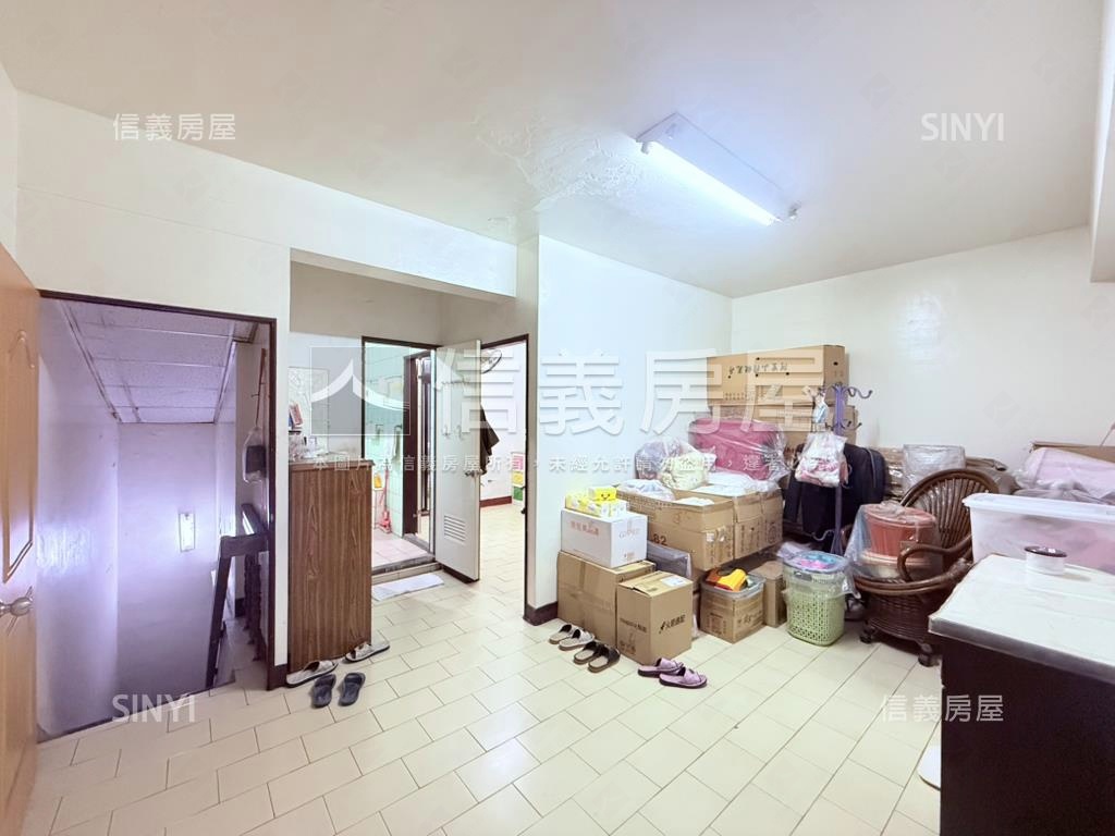 龜山自強西路大面寬店面Ａ房屋室內格局與周邊環境