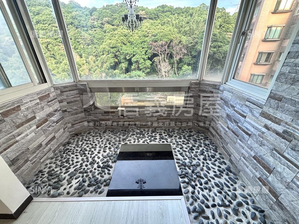 美式森呼吸首購家庭房屋室內格局與周邊環境