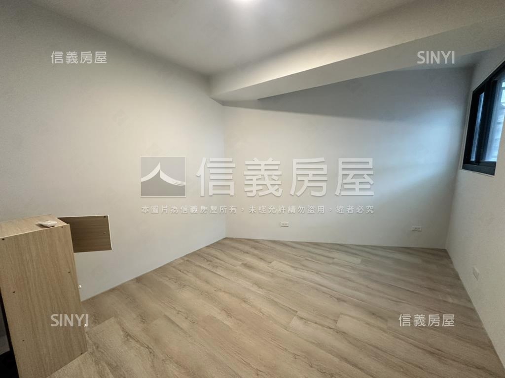 新案到～潤華大樓電梯三房房屋室內格局與周邊環境