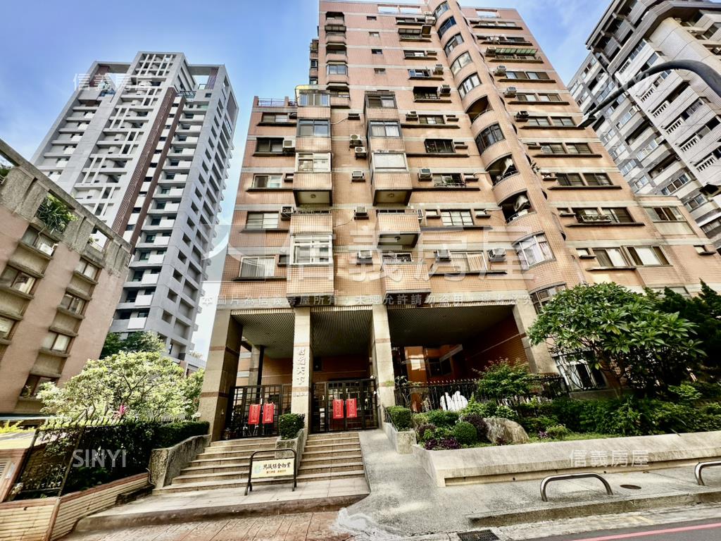 君臨天下合併戶大空間房屋室內格局與周邊環境