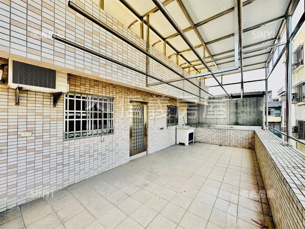 ㊣鳳山大地坪邊間透天厝房屋室內格局與周邊環境