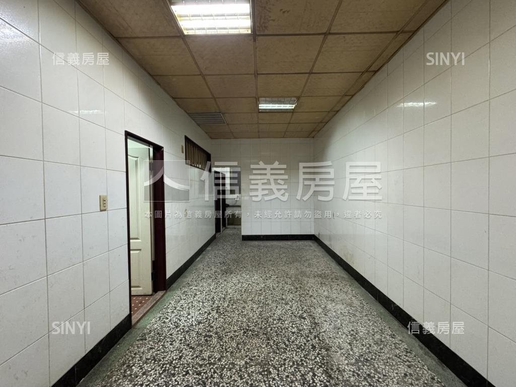 近南紡小資透天房屋室內格局與周邊環境