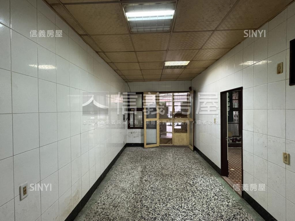 近南紡小資透天房屋室內格局與周邊環境