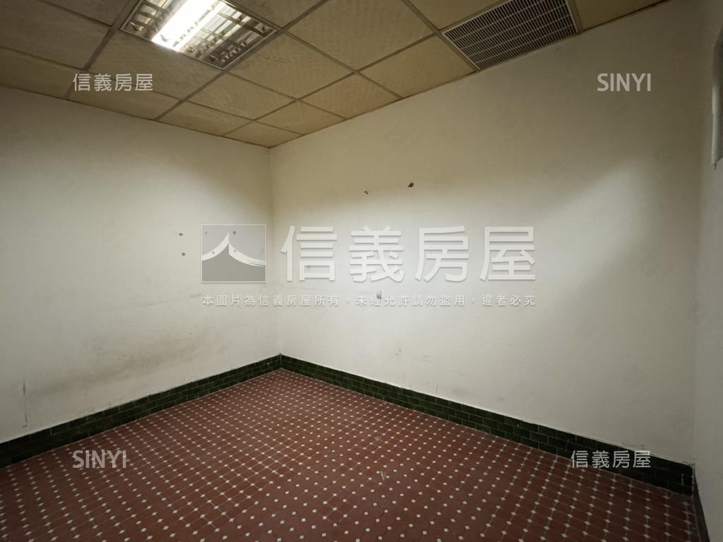 近南紡小資透天房屋室內格局與周邊環境