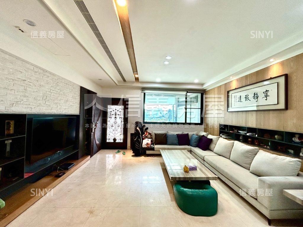 近探索公園電梯別墅房屋室內格局與周邊環境