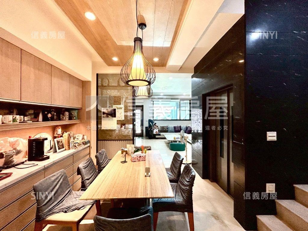 近探索公園電梯別墅房屋室內格局與周邊環境