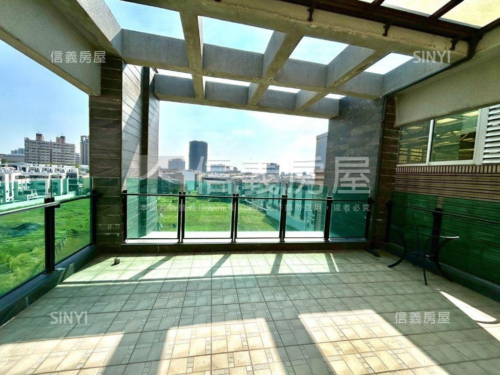 近探索公園電梯別墅房屋室內格局與周邊環境