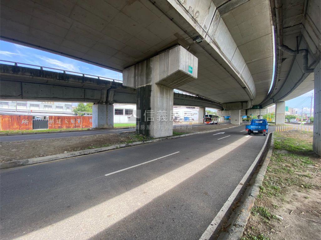 大里三期中投旁土地房屋室內格局與周邊環境