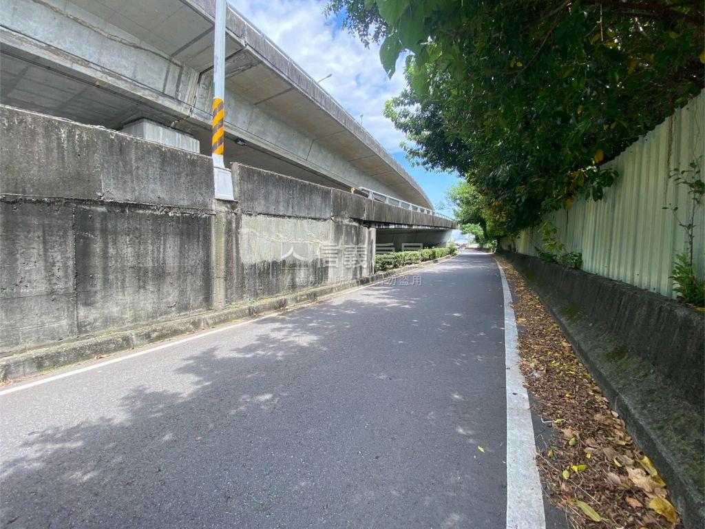 大里三期中投旁土地房屋室內格局與周邊環境