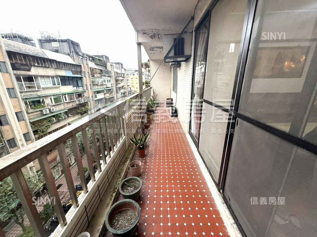 名人巷國泰美廈房屋室內格局與周邊環境