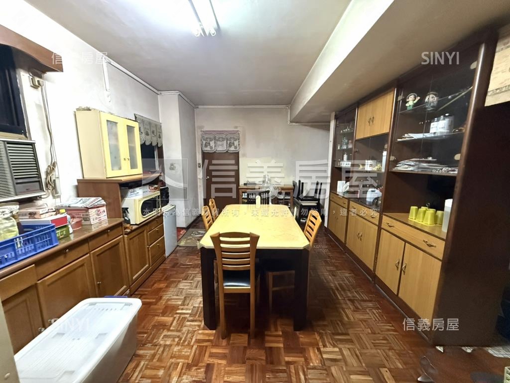 名人巷國泰美廈房屋室內格局與周邊環境