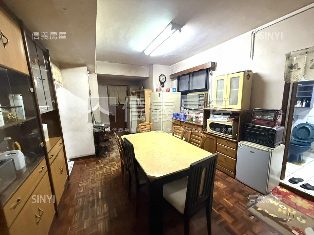 名人巷國泰美廈房屋室內格局與周邊環境