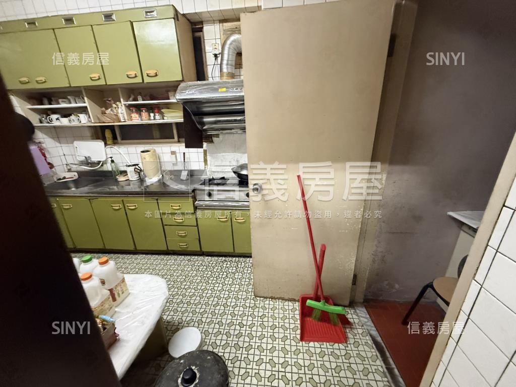 名人巷國泰美廈房屋室內格局與周邊環境