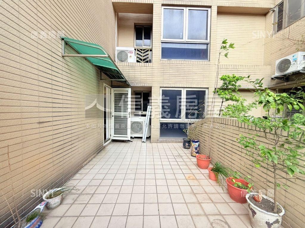 皇翔四季優質三房車位房屋室內格局與周邊環境