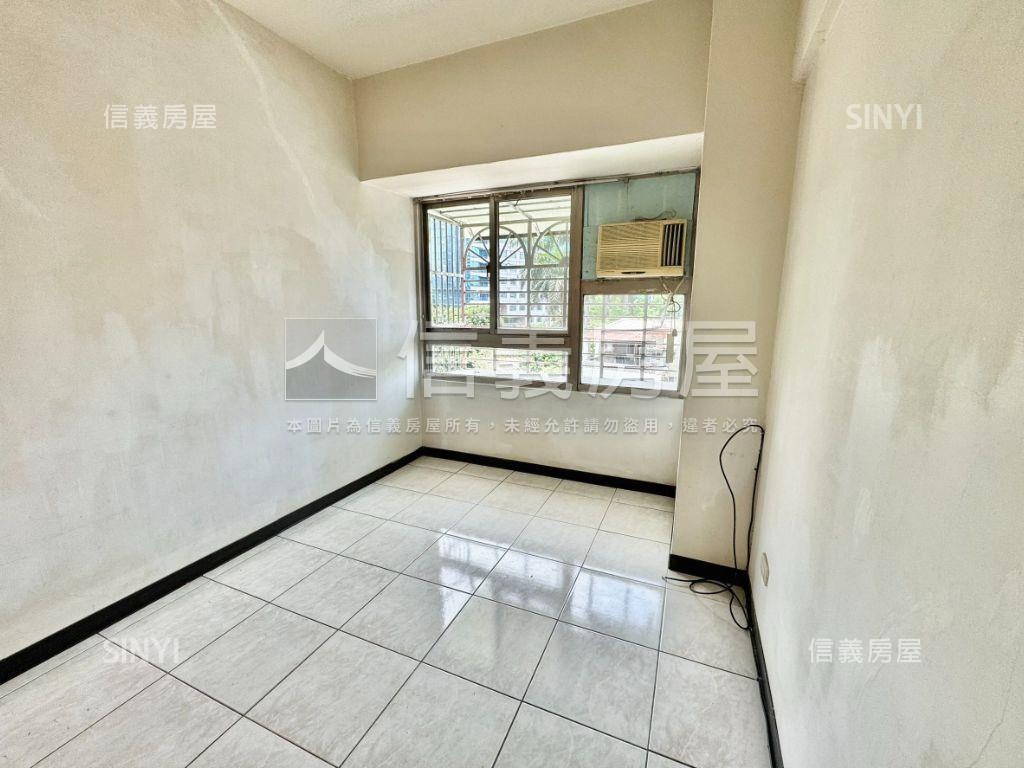 愛菲爾捷運三房稀有釋出房屋室內格局與周邊環境