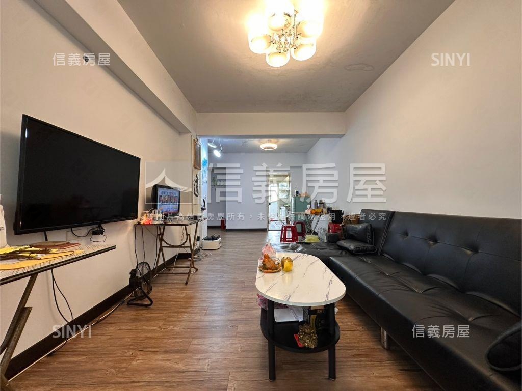 前陽台進出視野美屋房屋室內格局與周邊環境