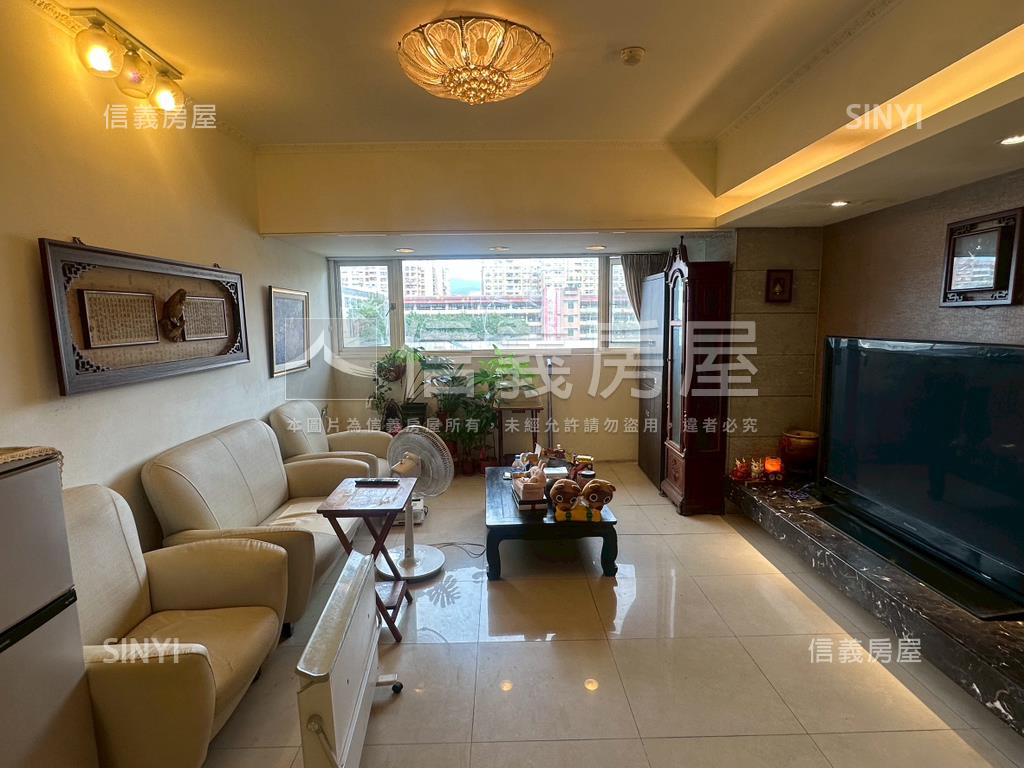 環亞門第電梯四房稀有釋出房屋室內格局與周邊環境