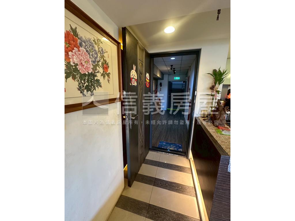 環亞門第電梯四房稀有釋出房屋室內格局與周邊環境