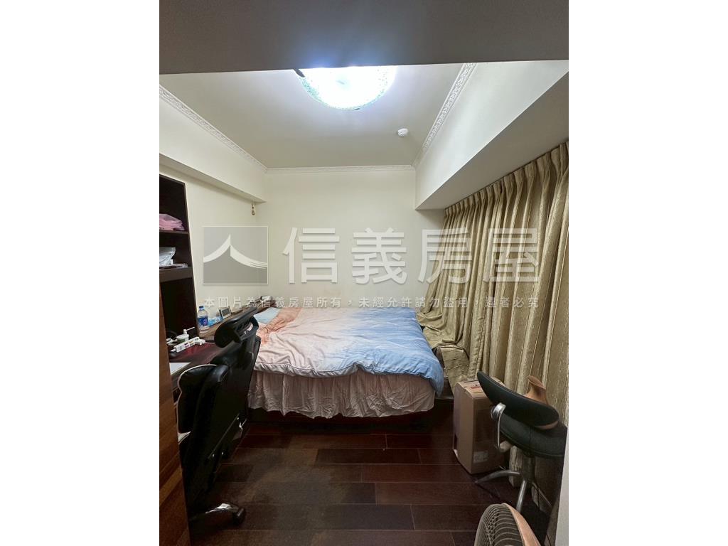 環亞門第電梯四房稀有釋出房屋室內格局與周邊環境