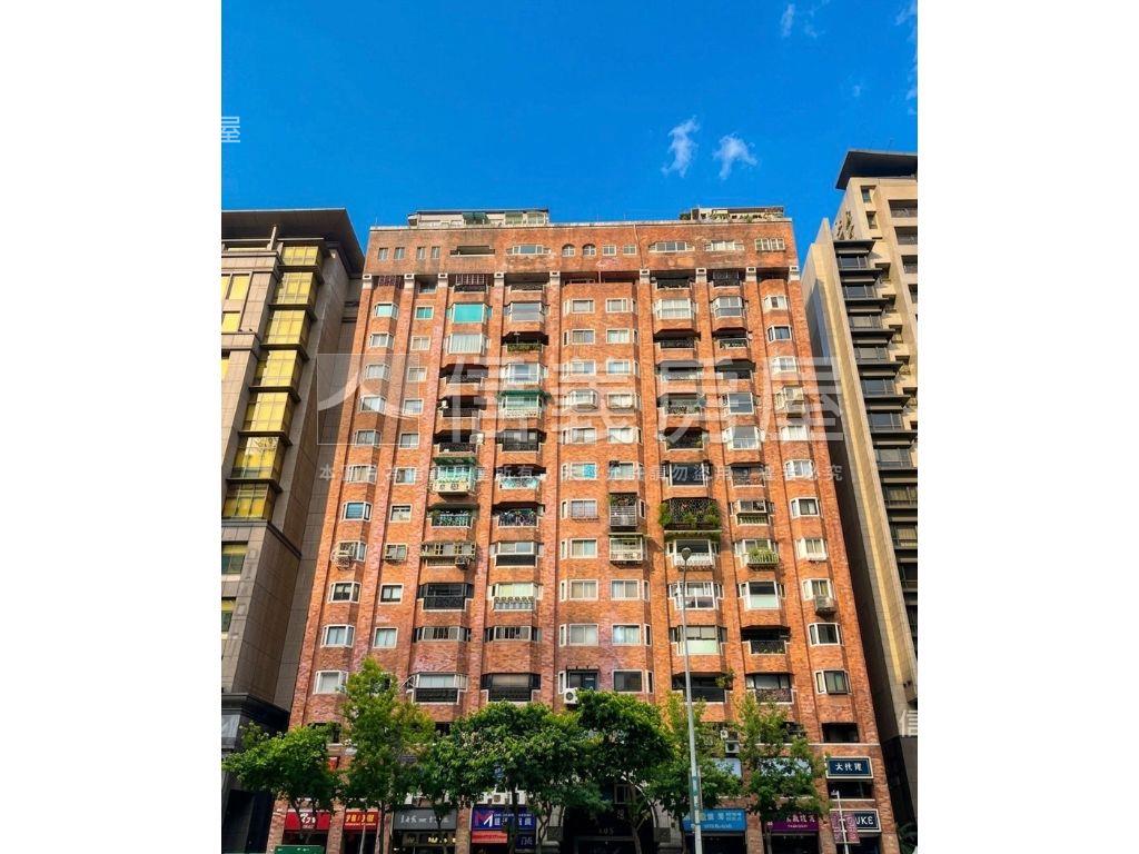 環亞門第電梯四房稀有釋出房屋室內格局與周邊環境
