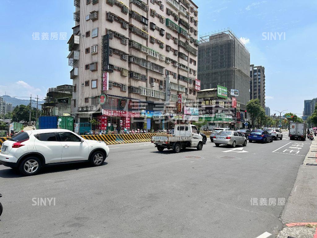 金城一樓店辦大空間房屋室內格局與周邊環境