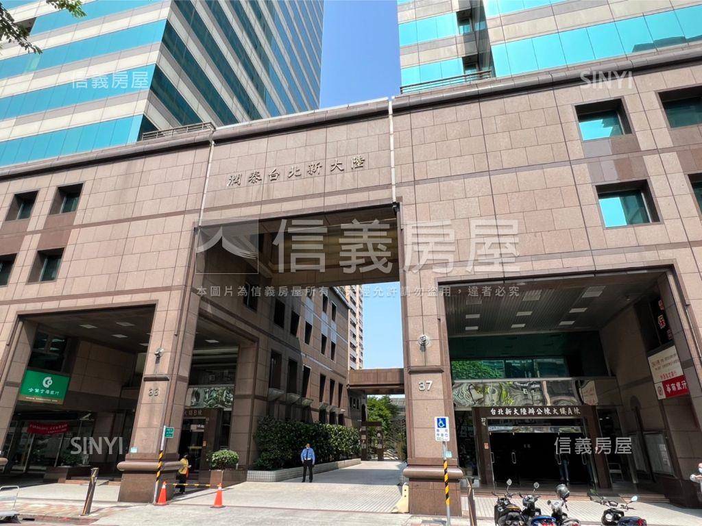 潤泰台北新大陸景觀樓中樓房屋室內格局與周邊環境