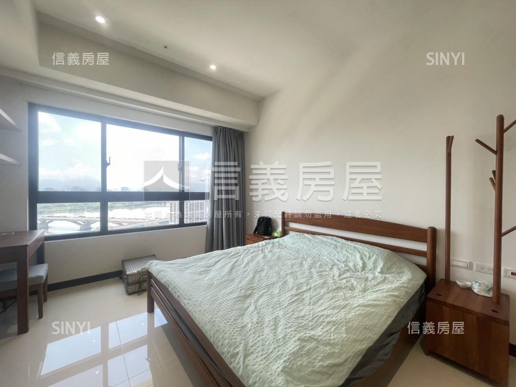河景●雙衛浴兩房車位房屋室內格局與周邊環境