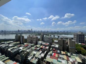 ＣＯＺＹ●河景兩房車位