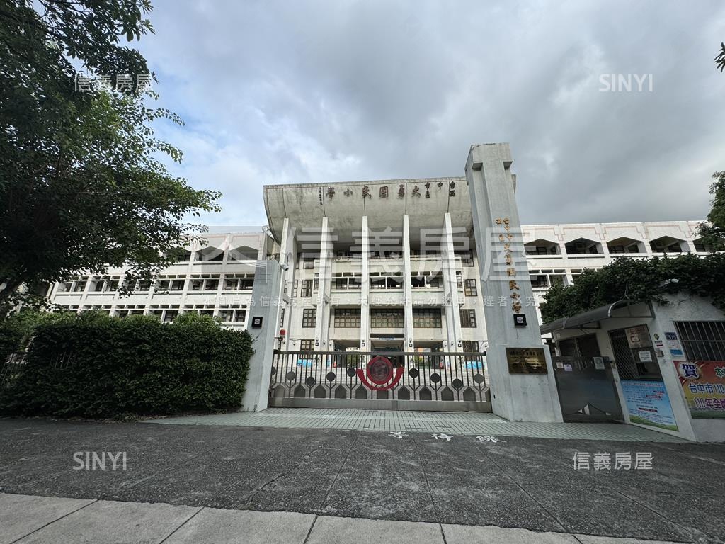 西區南區南屯交界優質土地房屋室內格局與周邊環境