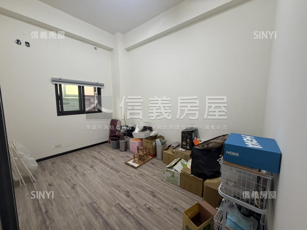 近７４大面寬孝親房別墅房屋室內格局與周邊環境