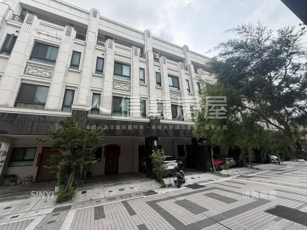 近７４大面寬孝親房別墅房屋室內格局與周邊環境