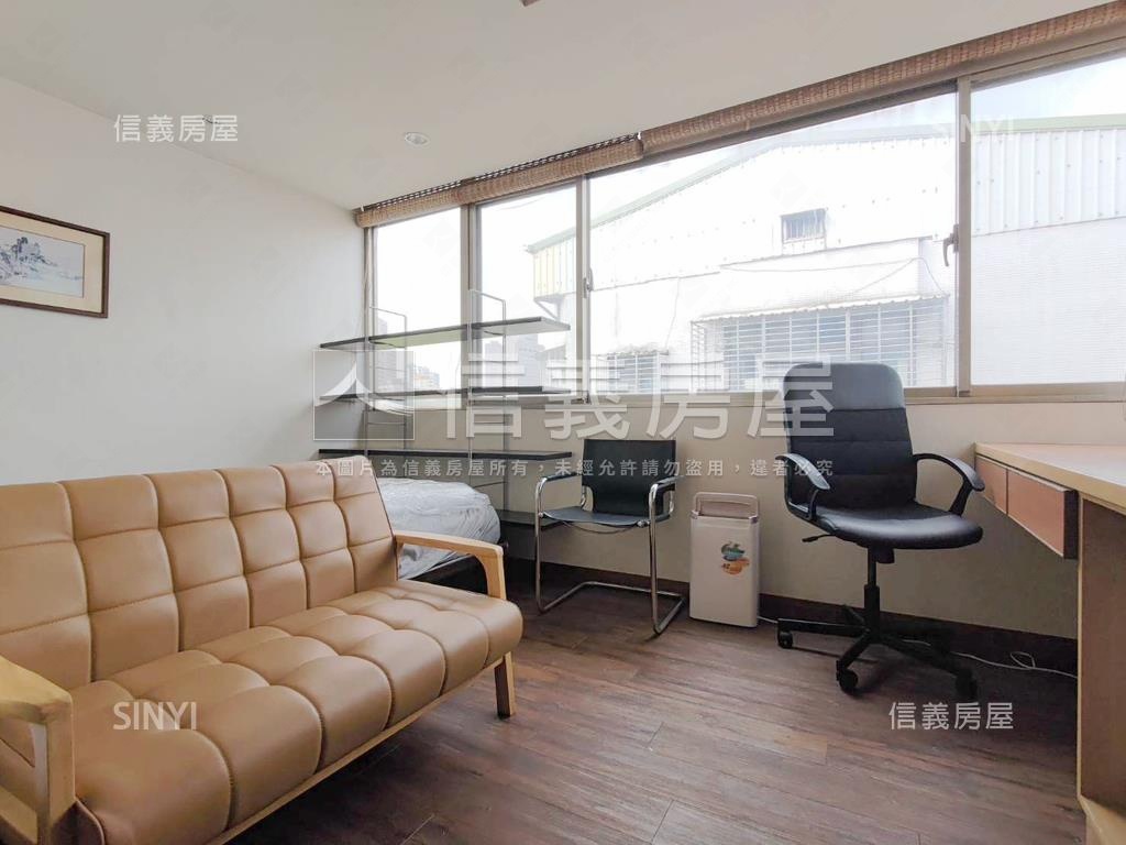 頂樓美寓金雞母房屋室內格局與周邊環境