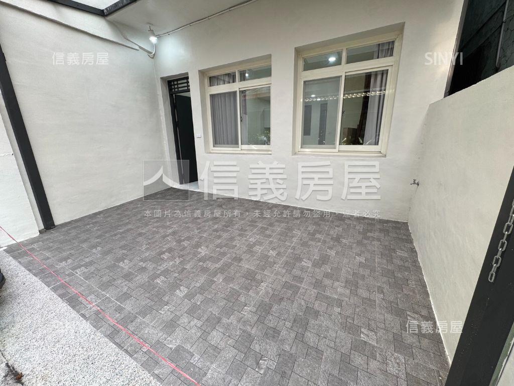 讚！逢甲四房車庫邊間別墅房屋室內格局與周邊環境