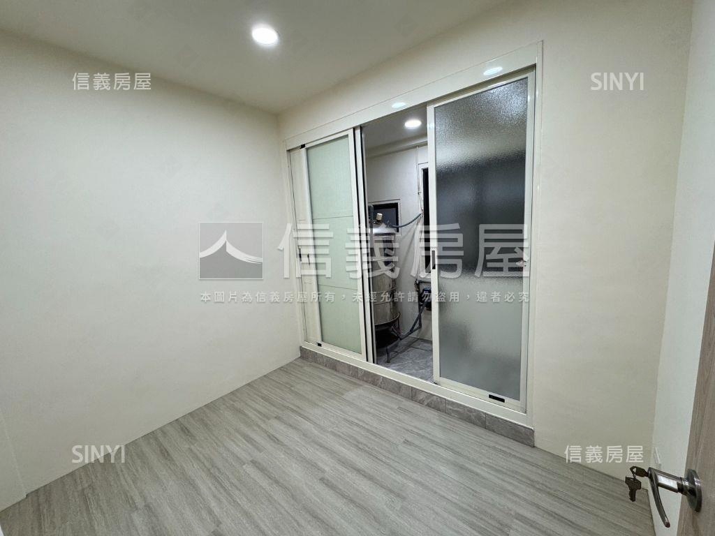 讚！逢甲四房車庫邊間別墅房屋室內格局與周邊環境