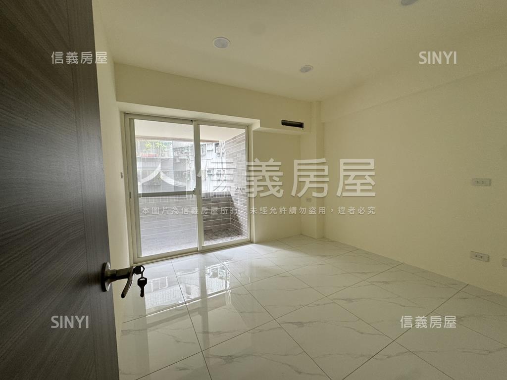 新埔低總價三房稀有釋出房屋室內格局與周邊環境