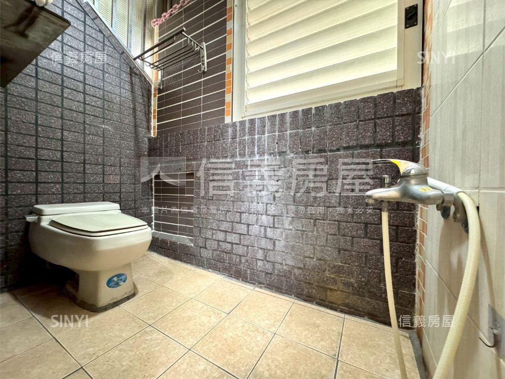 近一中樓店附雙車位房屋室內格局與周邊環境