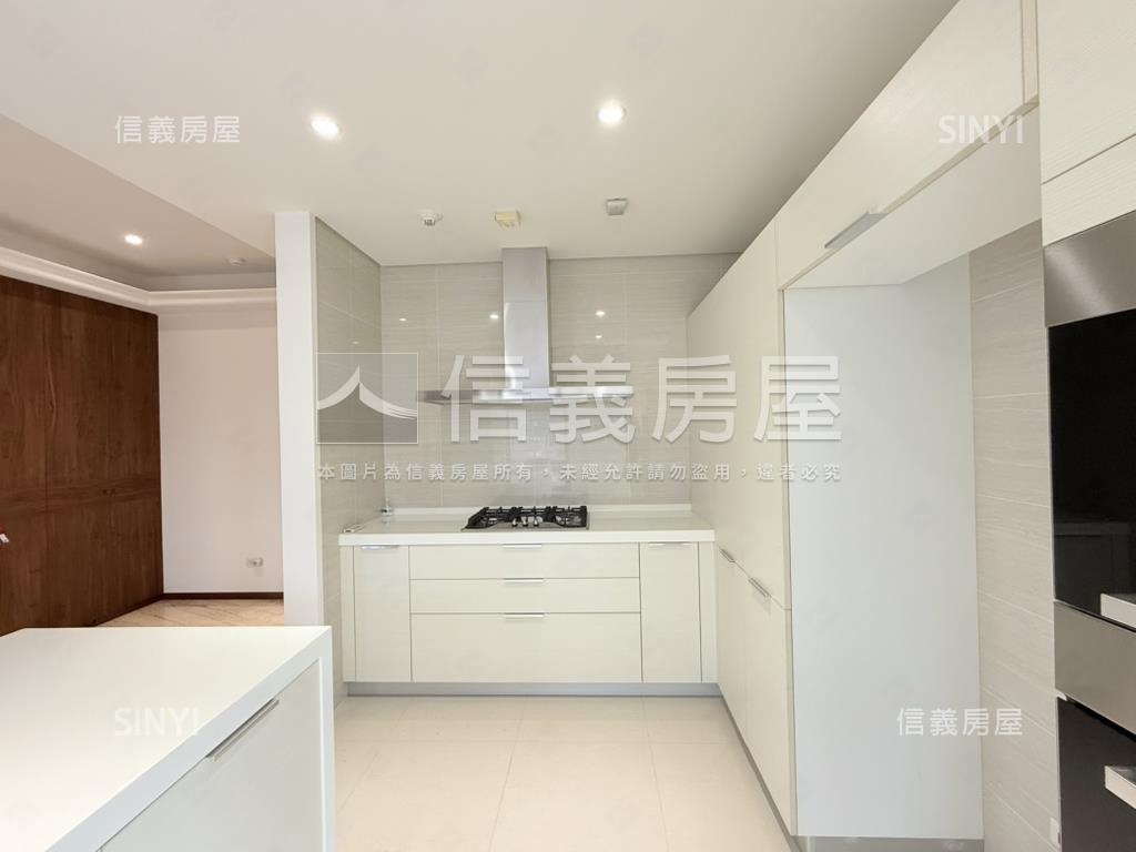 中華林蔭凱旋大道高樓房屋室內格局與周邊環境