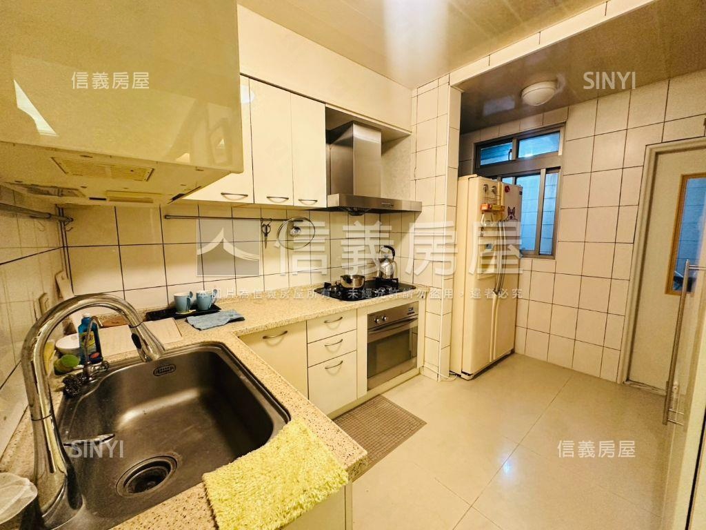 來住彩色別墅房屋室內格局與周邊環境