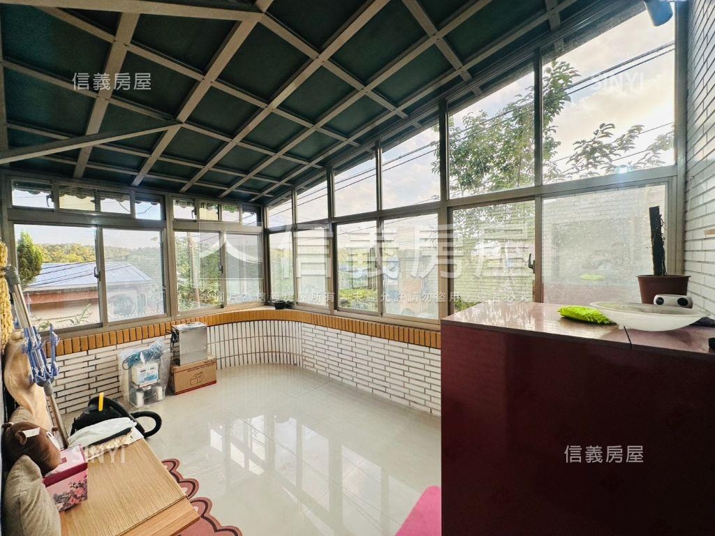 來住彩色別墅房屋室內格局與周邊環境