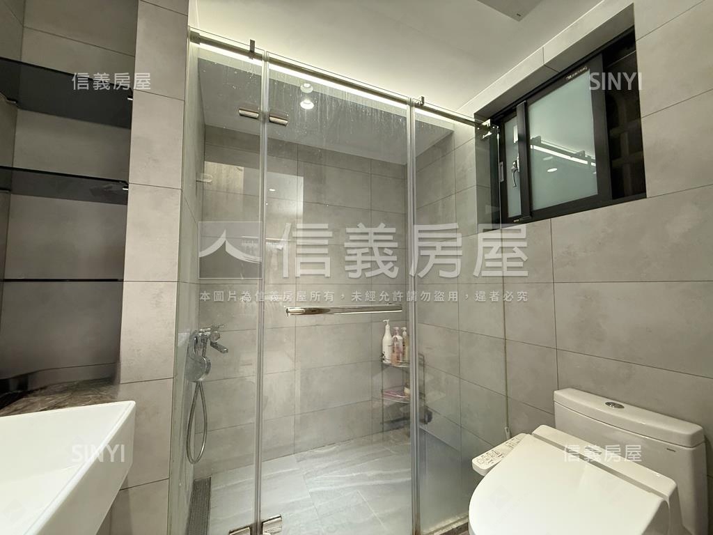 世紀雙星精品大三房房屋室內格局與周邊環境