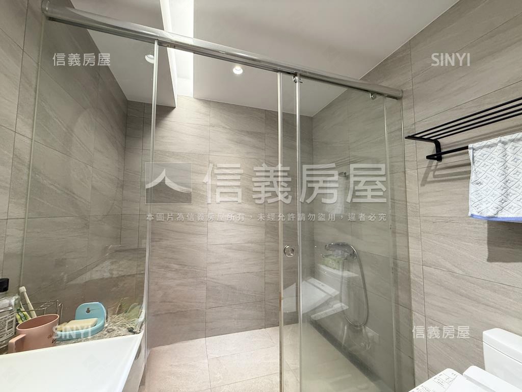 世紀雙星精品大三房房屋室內格局與周邊環境