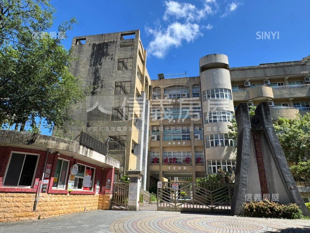 世紀雙星精品大三房房屋室內格局與周邊環境