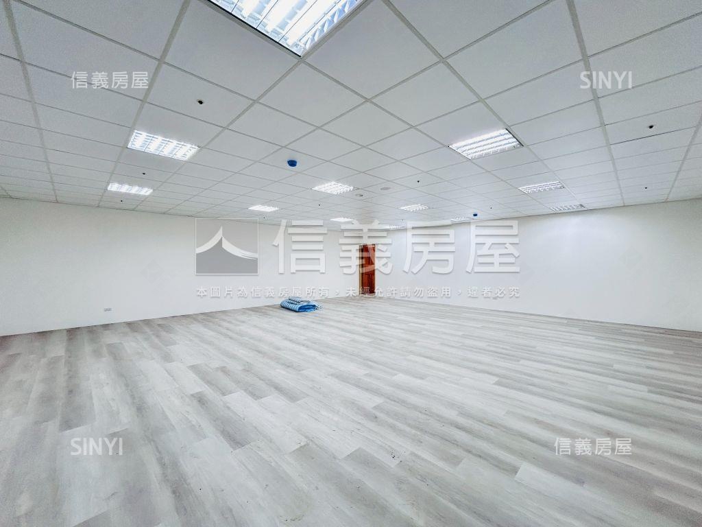 近未來Ｇ８美裝潢百坪商辦房屋室內格局與周邊環境