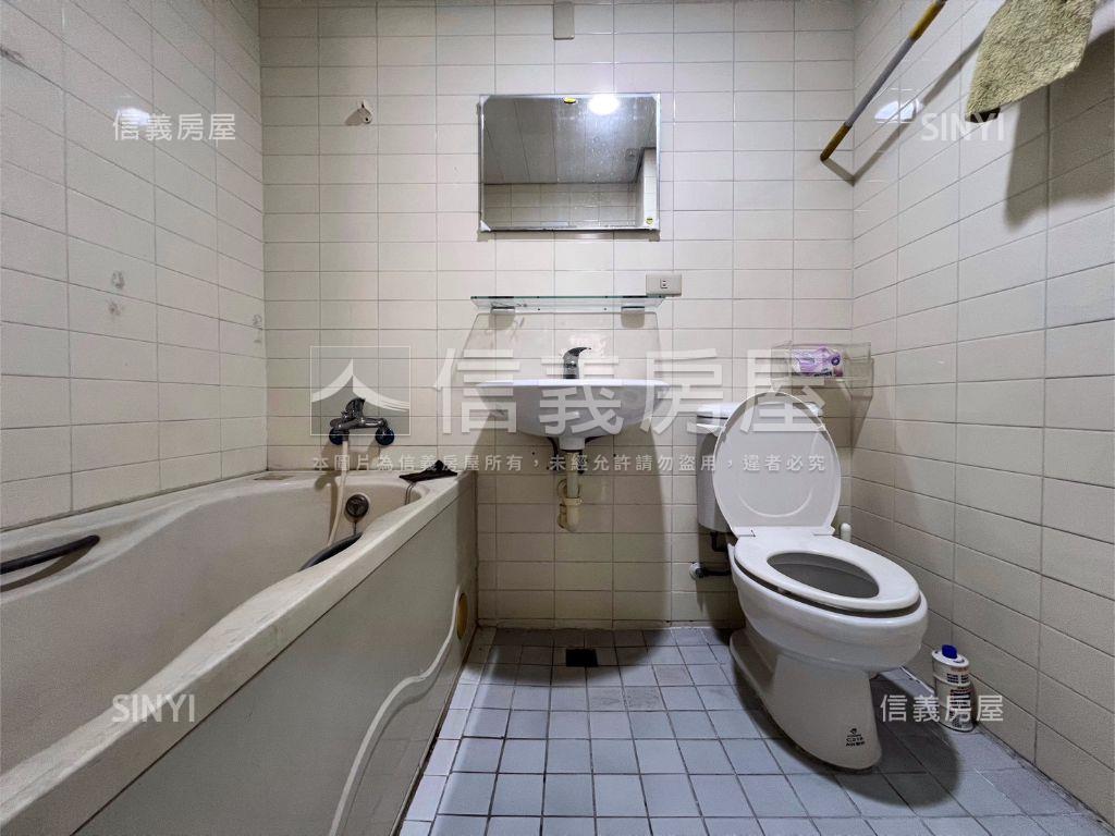 近道明輕軌邊間大三房房屋室內格局與周邊環境