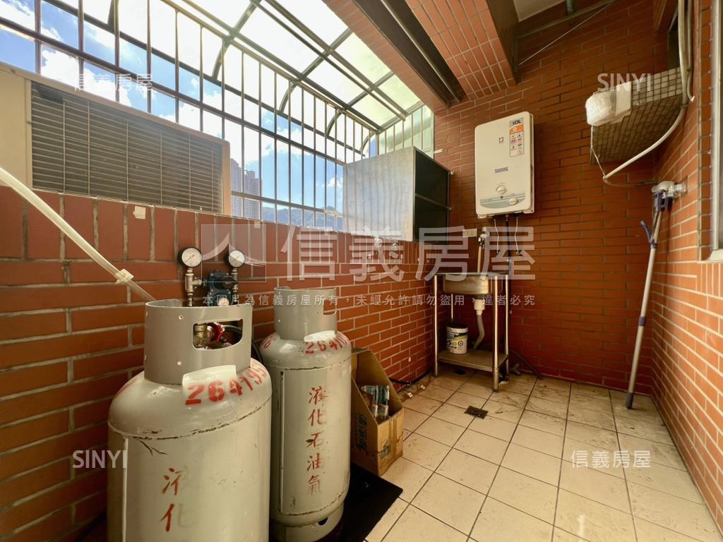 懷石庭可走路上學漂亮三房房屋室內格局與周邊環境